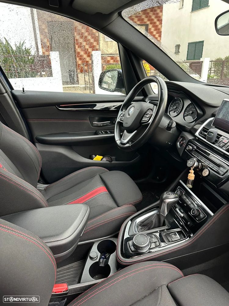 BMW 218 Active Tourer i Aut. Sport Line - 11