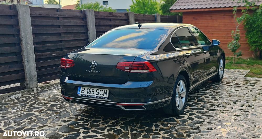 Volkswagen Passat 2.0 TDI DSG Highline - 4