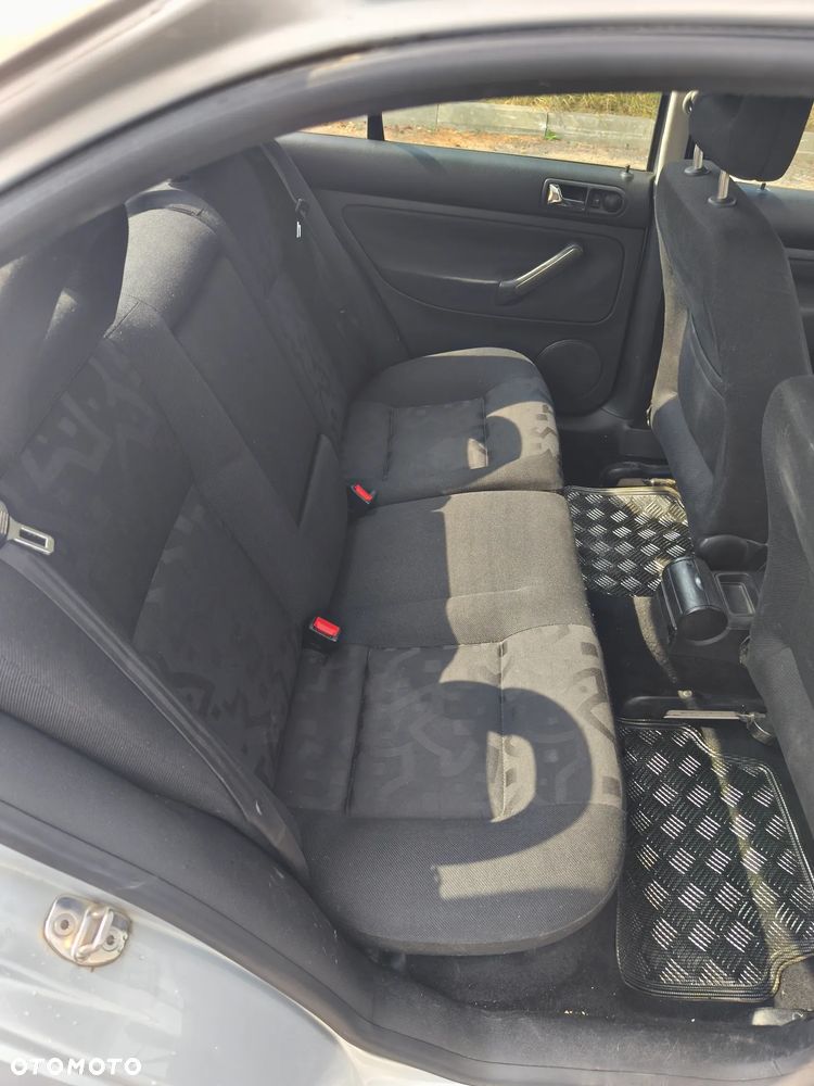 Volkswagen Bora 1.9 TDI - 7
