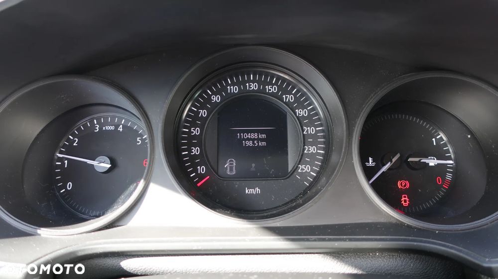 Renault Megane 1.6 SCe Limited - 8