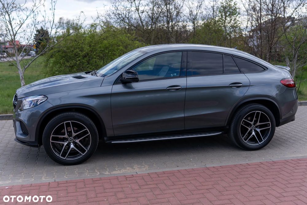 Mercedes-Benz GLE - 10