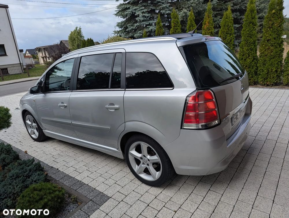 Opel Zafira 1.9 CDTI Automatik Edition - 2