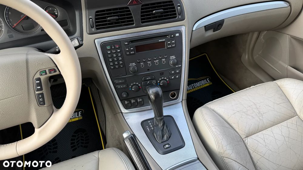 Volvo V70 2.5T Momentum - 31