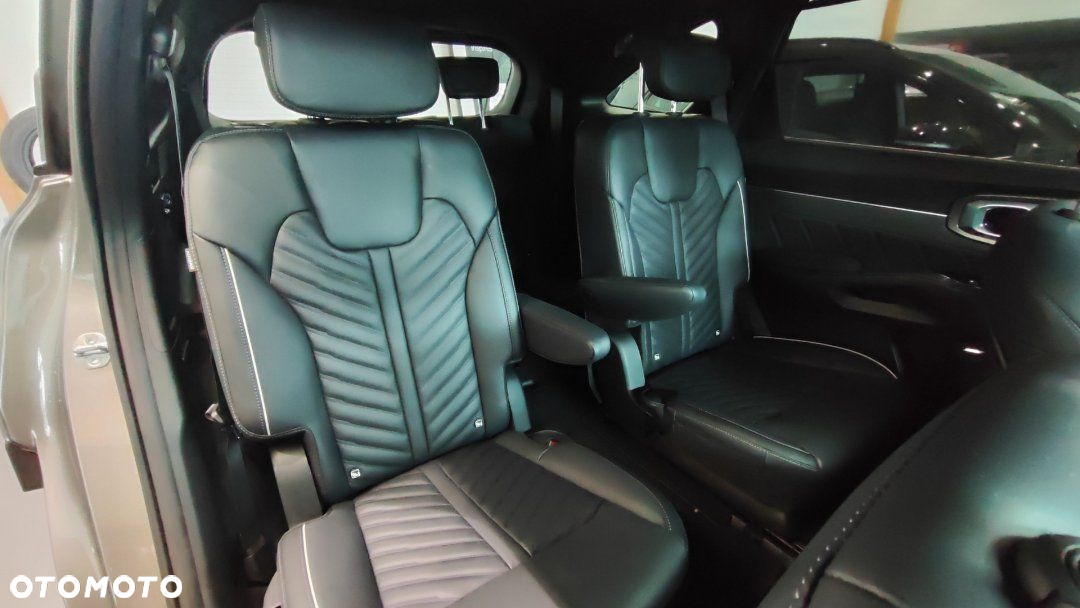 Kia Sorento - 11
