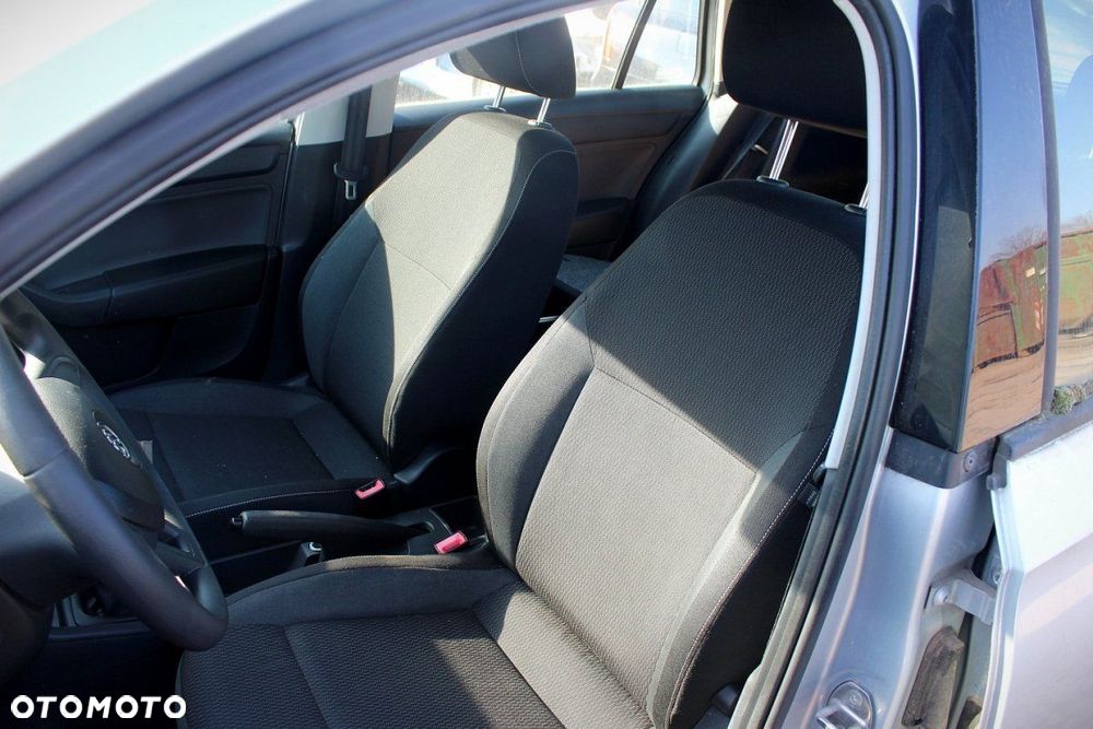 Skoda Rapid 2016 1.6TDI CXMA Spaceback (MASKA, ZDERZAK, LAMPA, BŁOTNIK, DRZWI, SZYBA, FOTEL) - 11