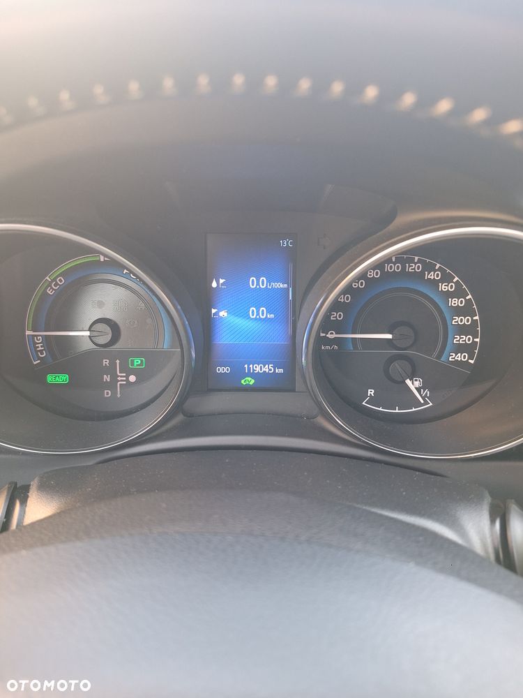 Toyota Auris 1.8 VVT-i Hybrid Automatik Edition S+ - 27