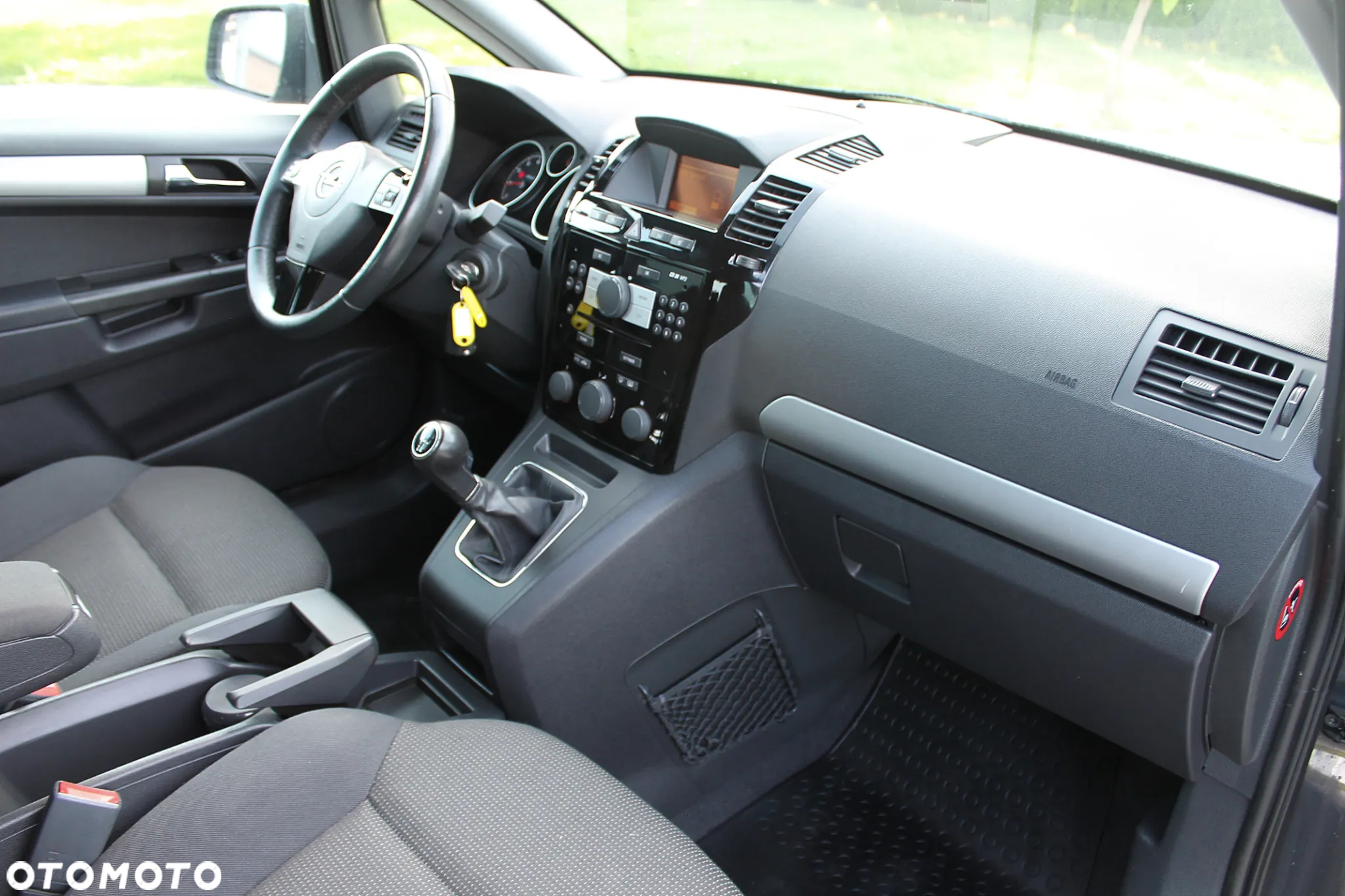 Opel Zafira 1.8 Cosmo EU5 - 7