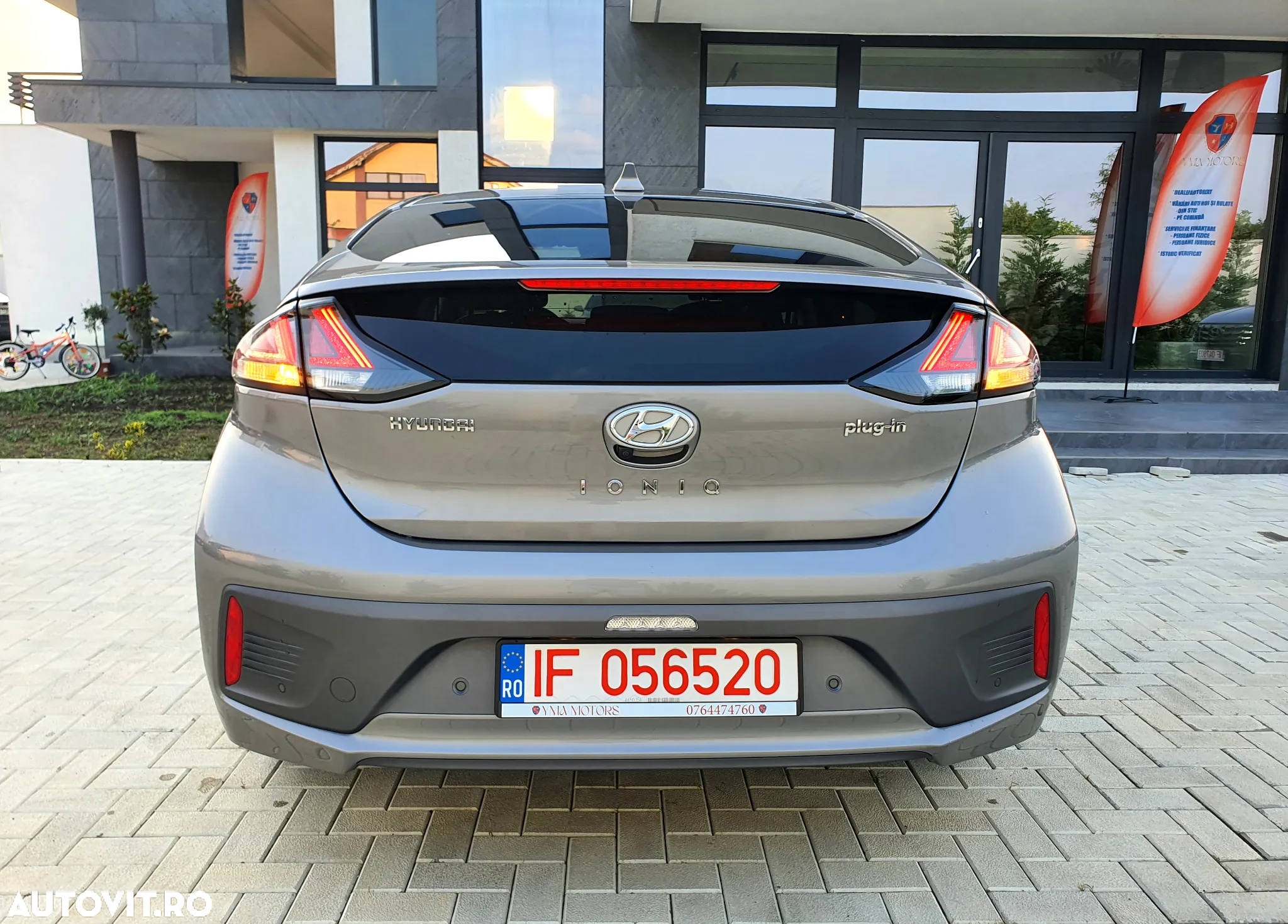 Hyundai IONIQ Plug-in-Hybrid 1.6 GDI Style - 8