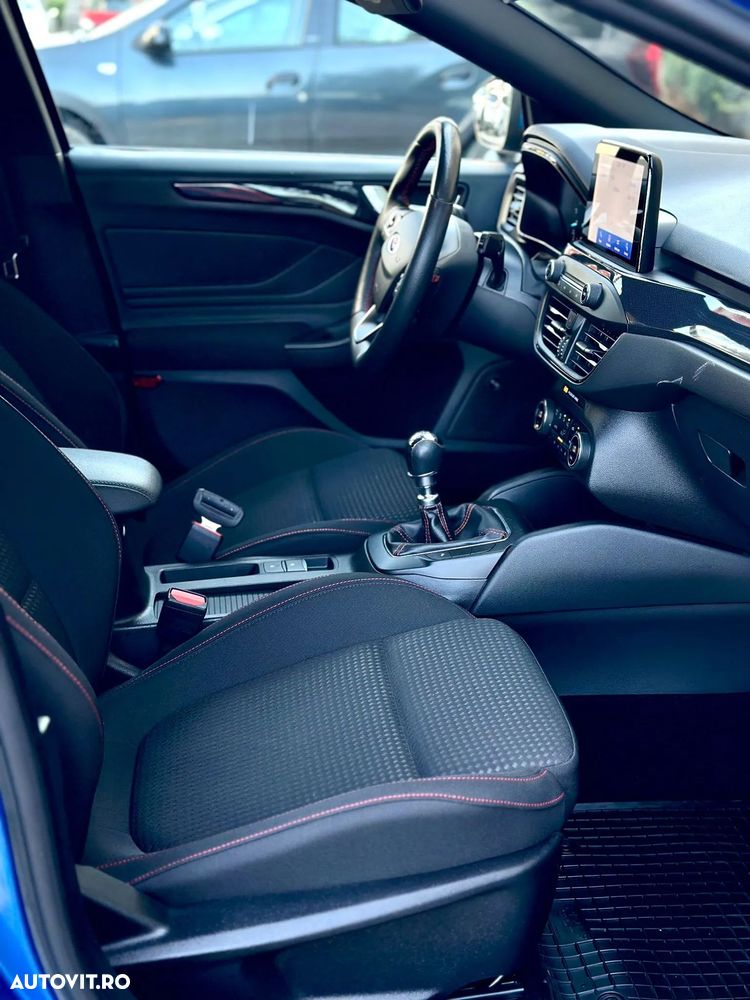 Ford Focus 1.0 EcoBoost MHEV ST-Line - 6