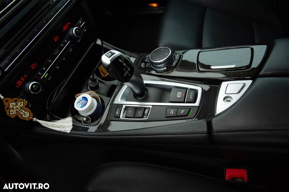 BMW Seria 5 520d xDrive Aut. Luxury Line - 6