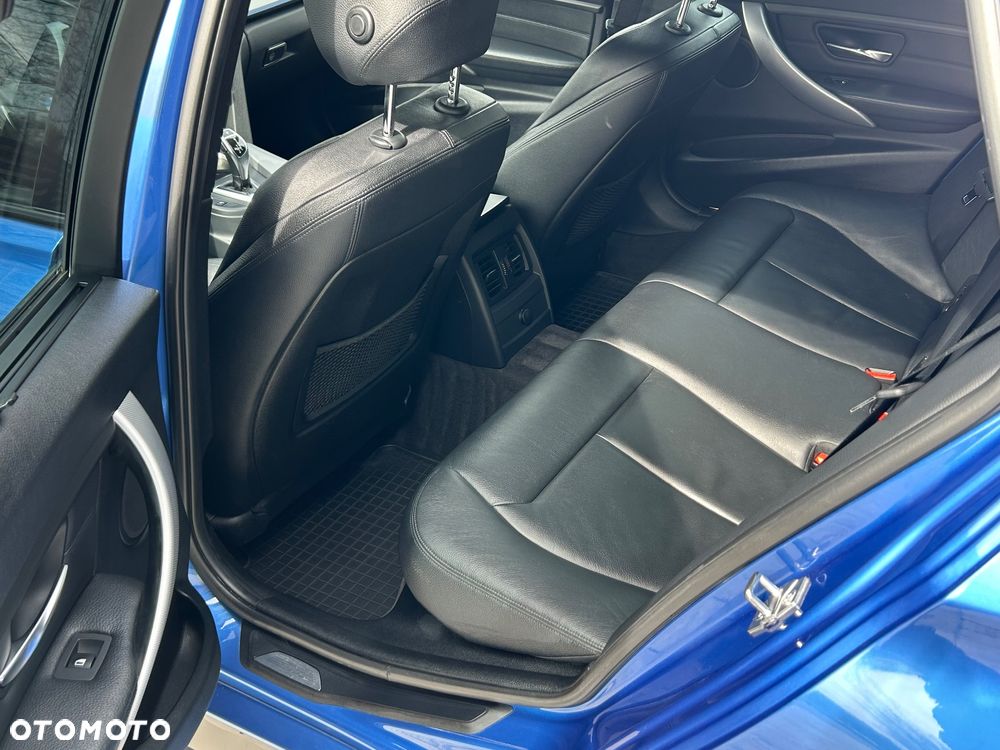 BMW Seria 3 330d xDrive Sport Line - 8