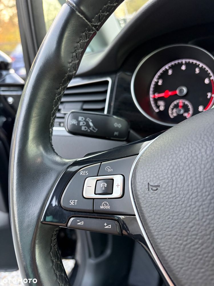 Volkswagen Golf Sportsvan 1.5 TSI ACT OPF DSG Highline - 18