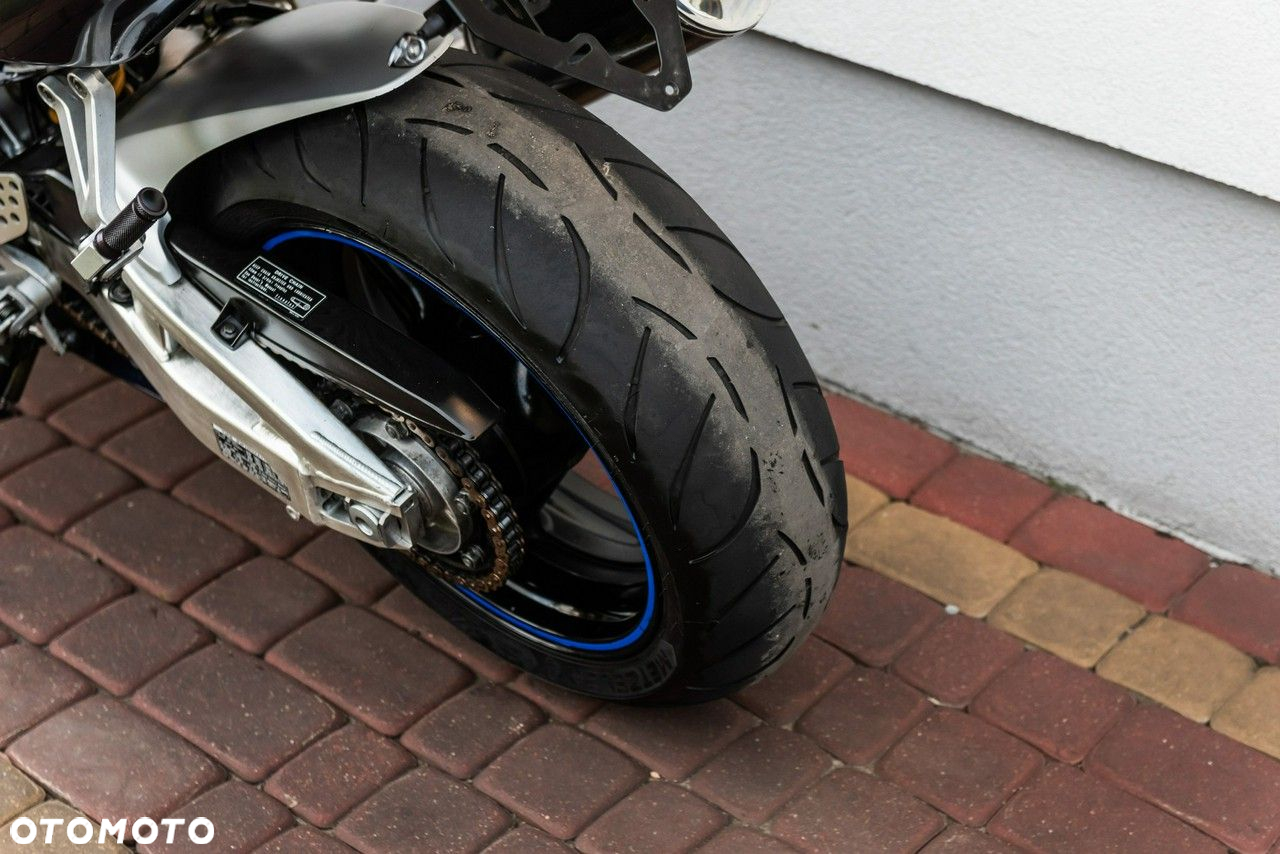 Honda CBR - 8
