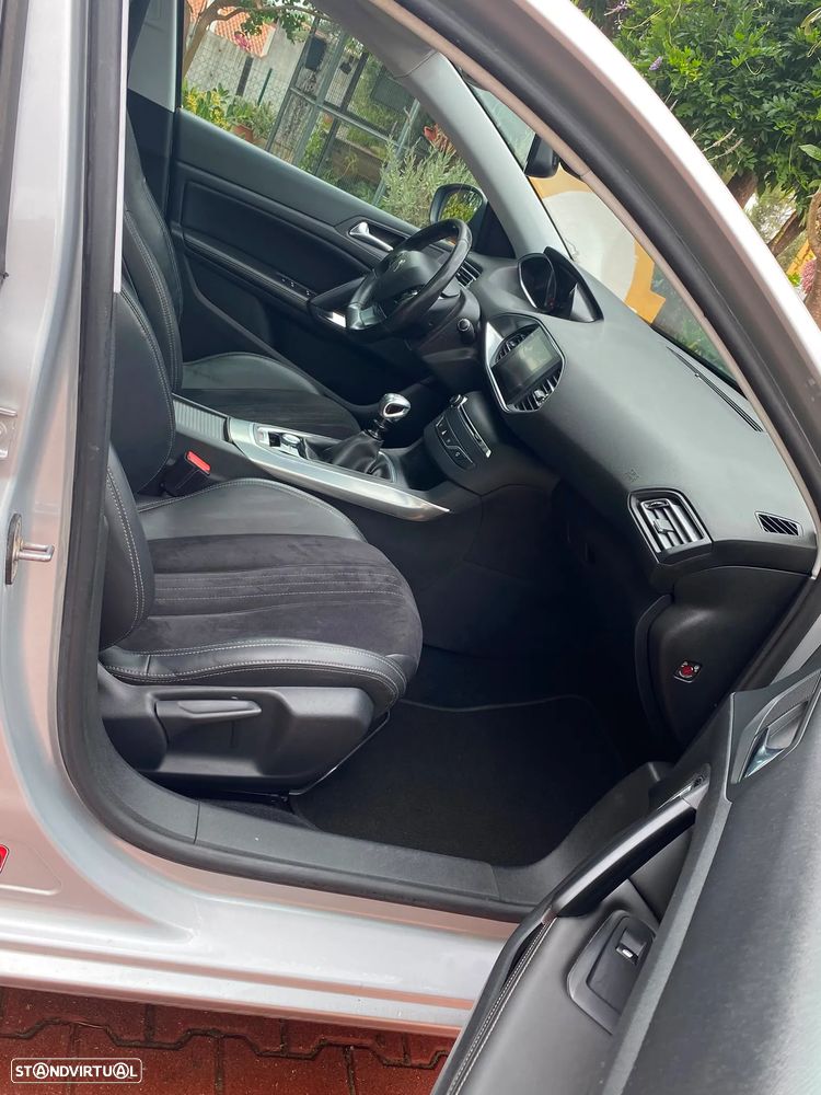 Peugeot 308 - 7