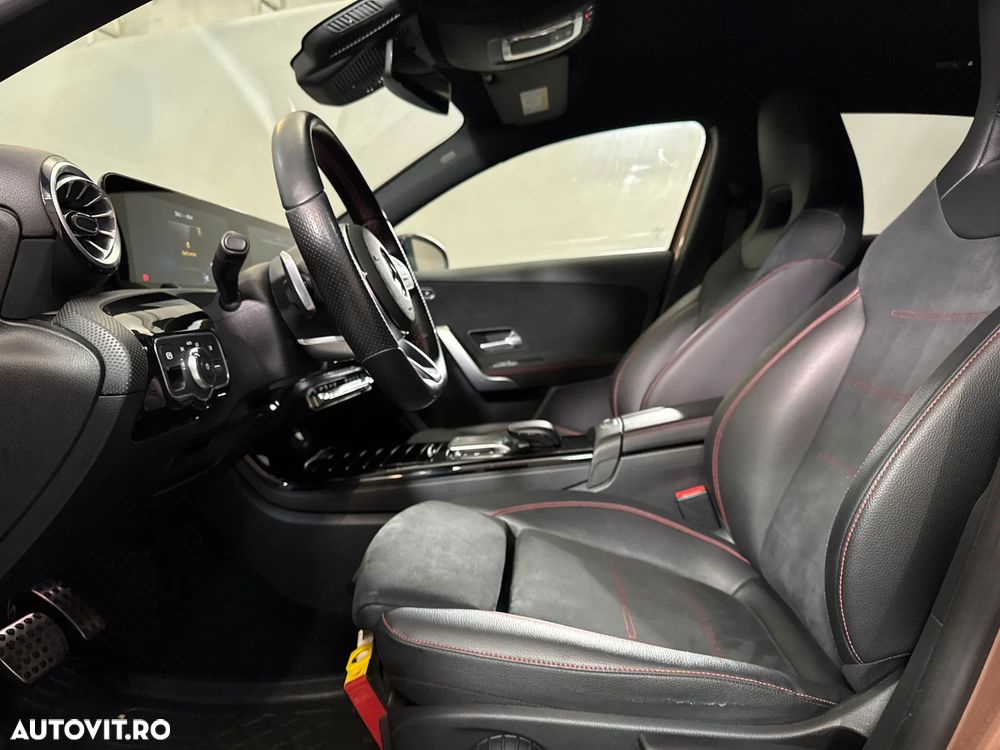 Mercedes-Benz A 250 - 25