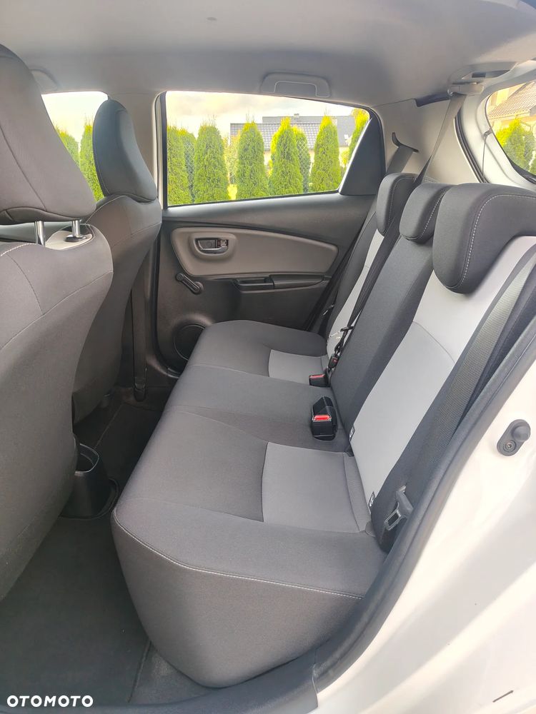 Toyota Yaris - 13