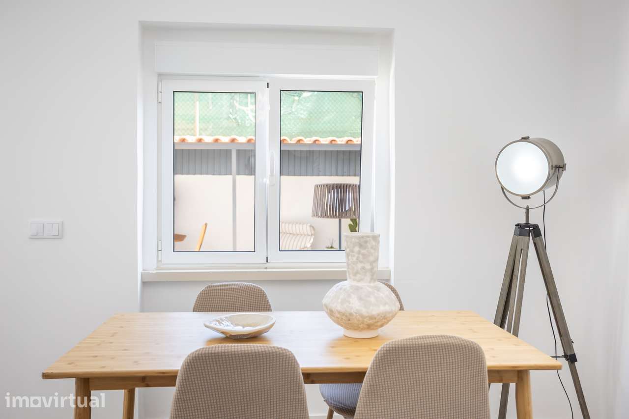 Apartamento T2 Remodelado com Quintal - Grande imagem: 2/24