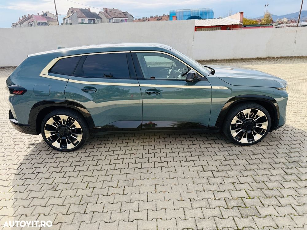 BMW XM - 5