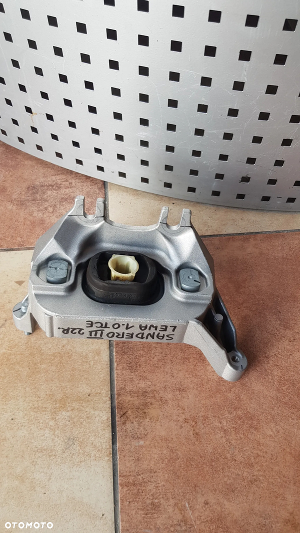 ŁAPA PODUSZKA SKRZYNI BIEGÓW DACIA SANDERO III 1.0 TCE 2022R 112535643R