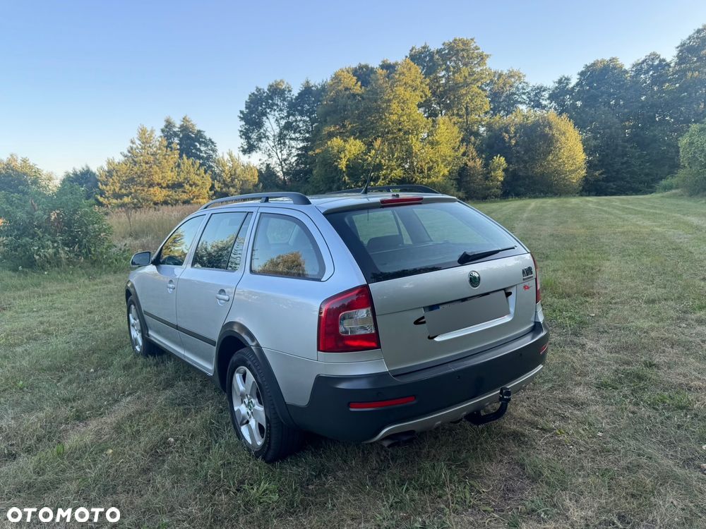 Skoda Octavia Scout 2.0 TDI DPF - 16