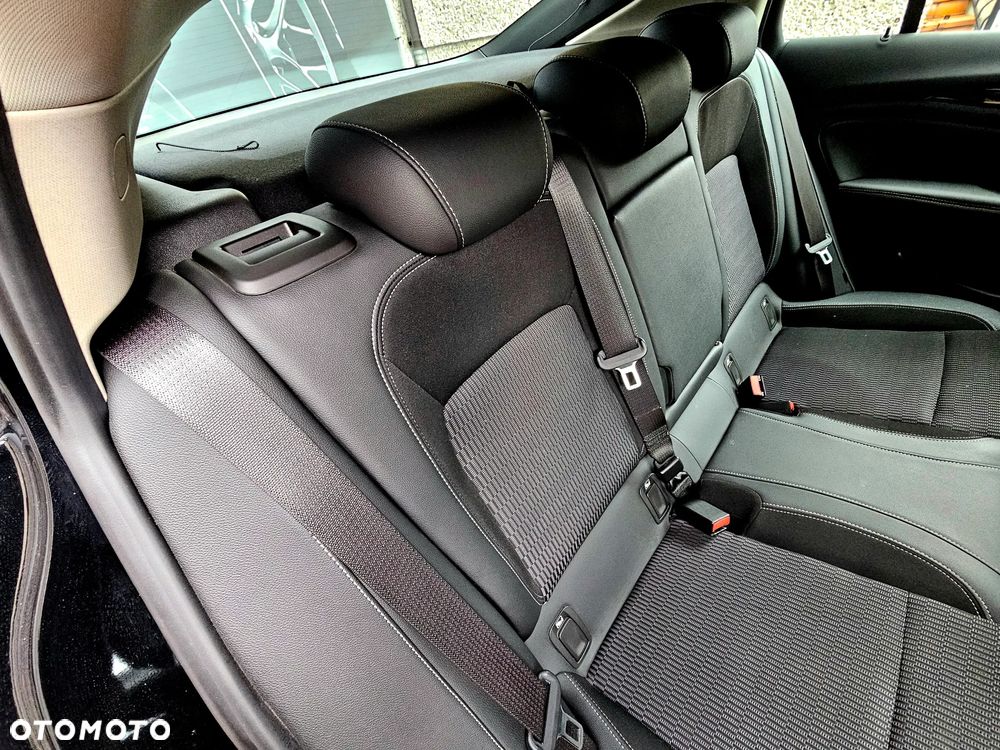 Opel Insignia 1.5 T GPF Enjoy S&S - 16
