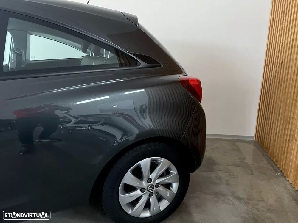 Opel Corsa 1.4 120 Anos - 15