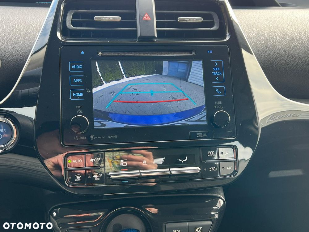 Toyota Prius Hybrid - 14