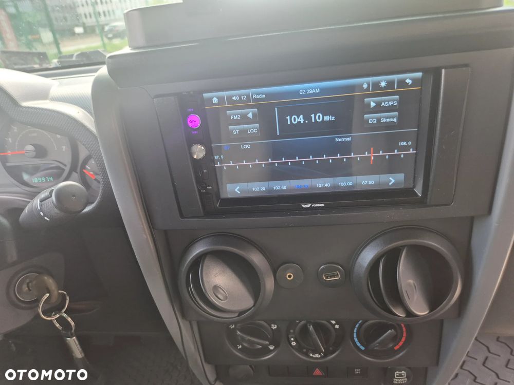 Jeep Wrangler Unlimited 3.8 Sport - 16