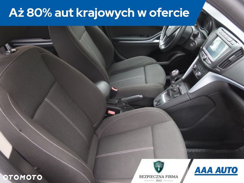 Opel Zafira - 10