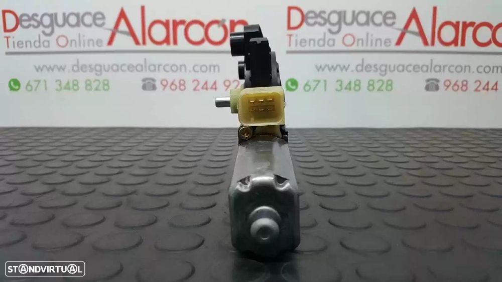 MOTOR ELEVADOR DE VIDRO TRASEIRO DIREITO MERCEDES-BENZ CLASSE C 2004 -A203820304... - 3