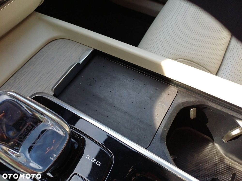 Volvo XC 60 B5 D AWD Inscription - 22
