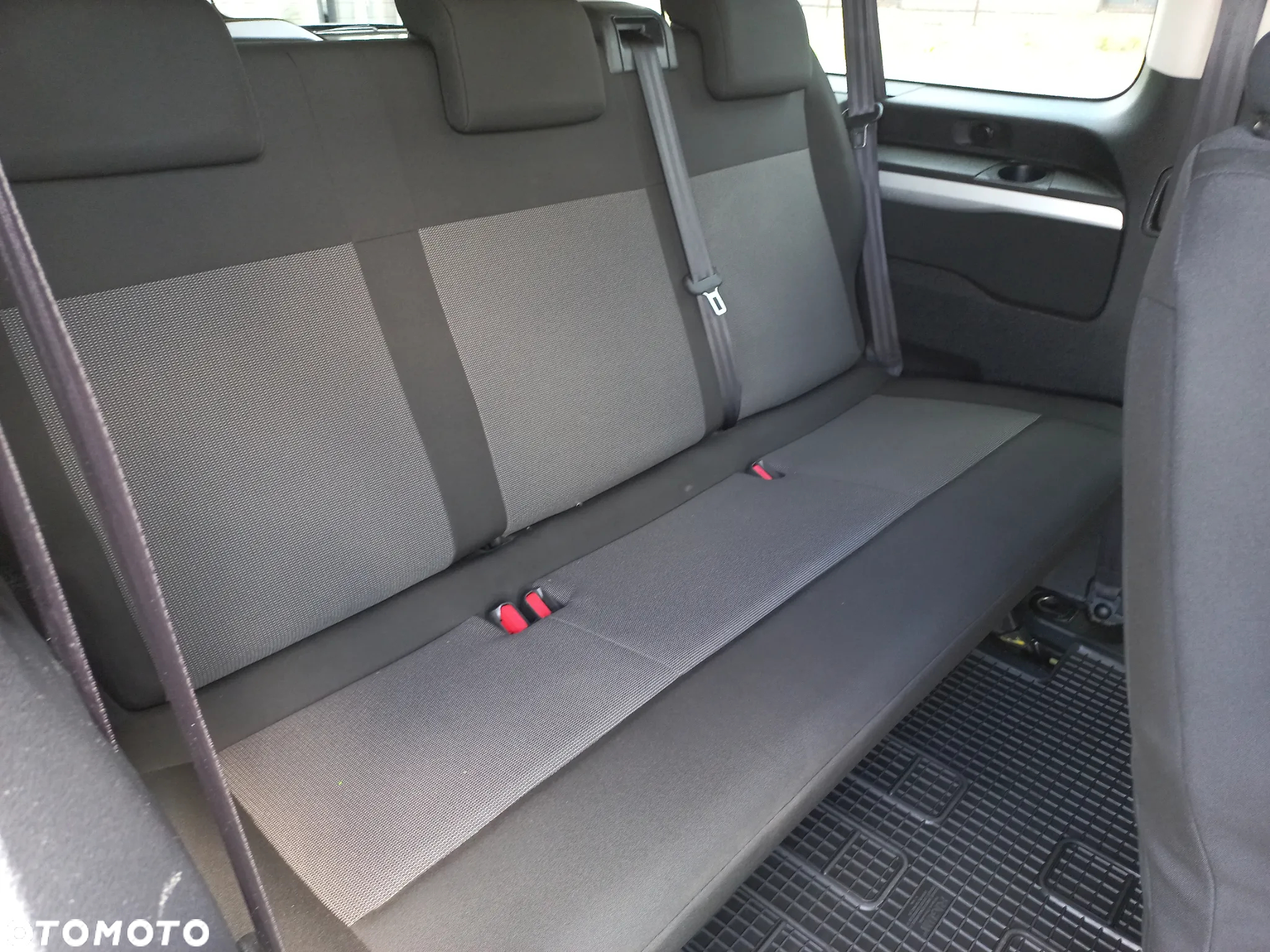Peugeot Traveller 2.0 BlueHDi Long Business - 13