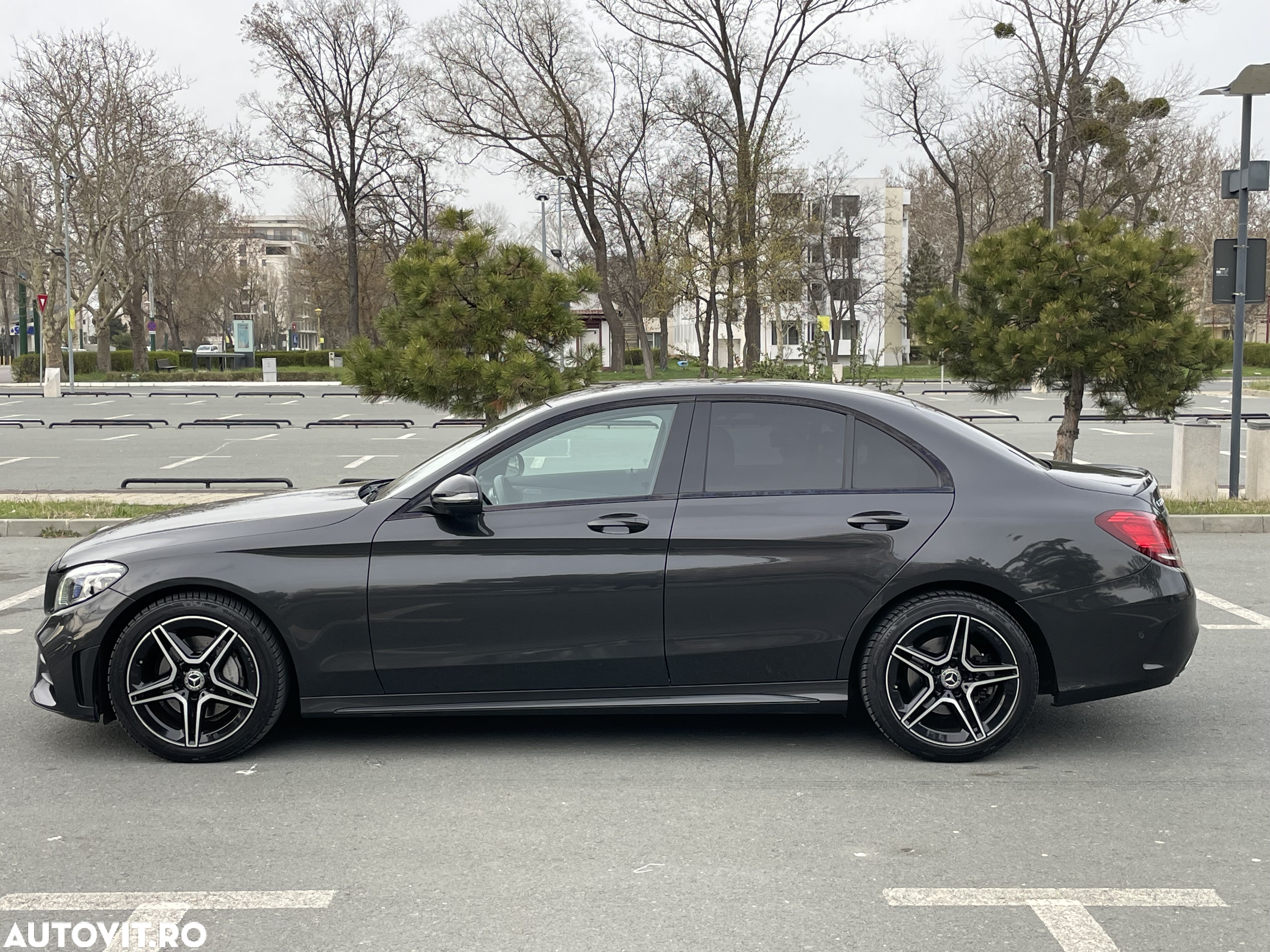 Mercedes-Benz C 220 d 9G-TRONIC AMG Line - 12