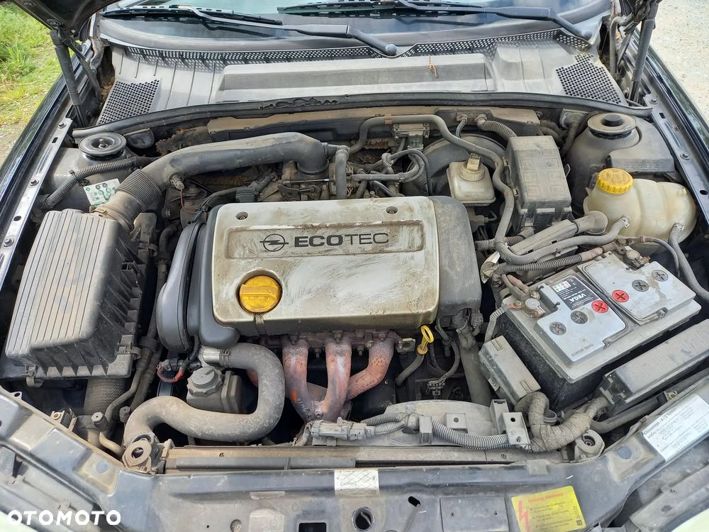 Opel Vecta B lift sedan 99r  silnik 1.8 1.6 16V skrzynia maska zderzak drse - 5