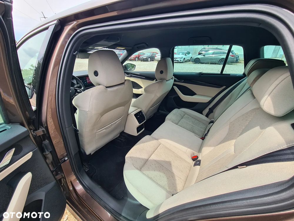 Skoda Octavia 1.5 TSI ACT Style - 18