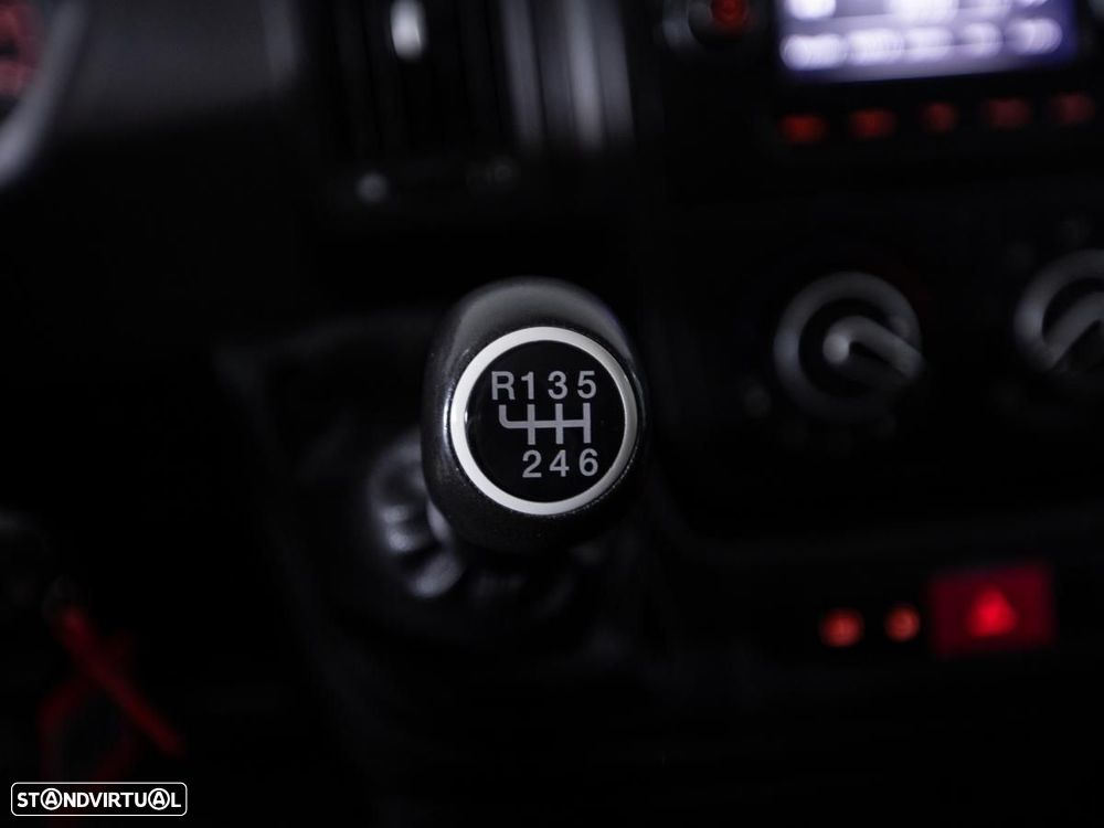 Peugeot Boxer 2.2 BlueHDi 333 L2H1 Premium 3L c/IVA - 18