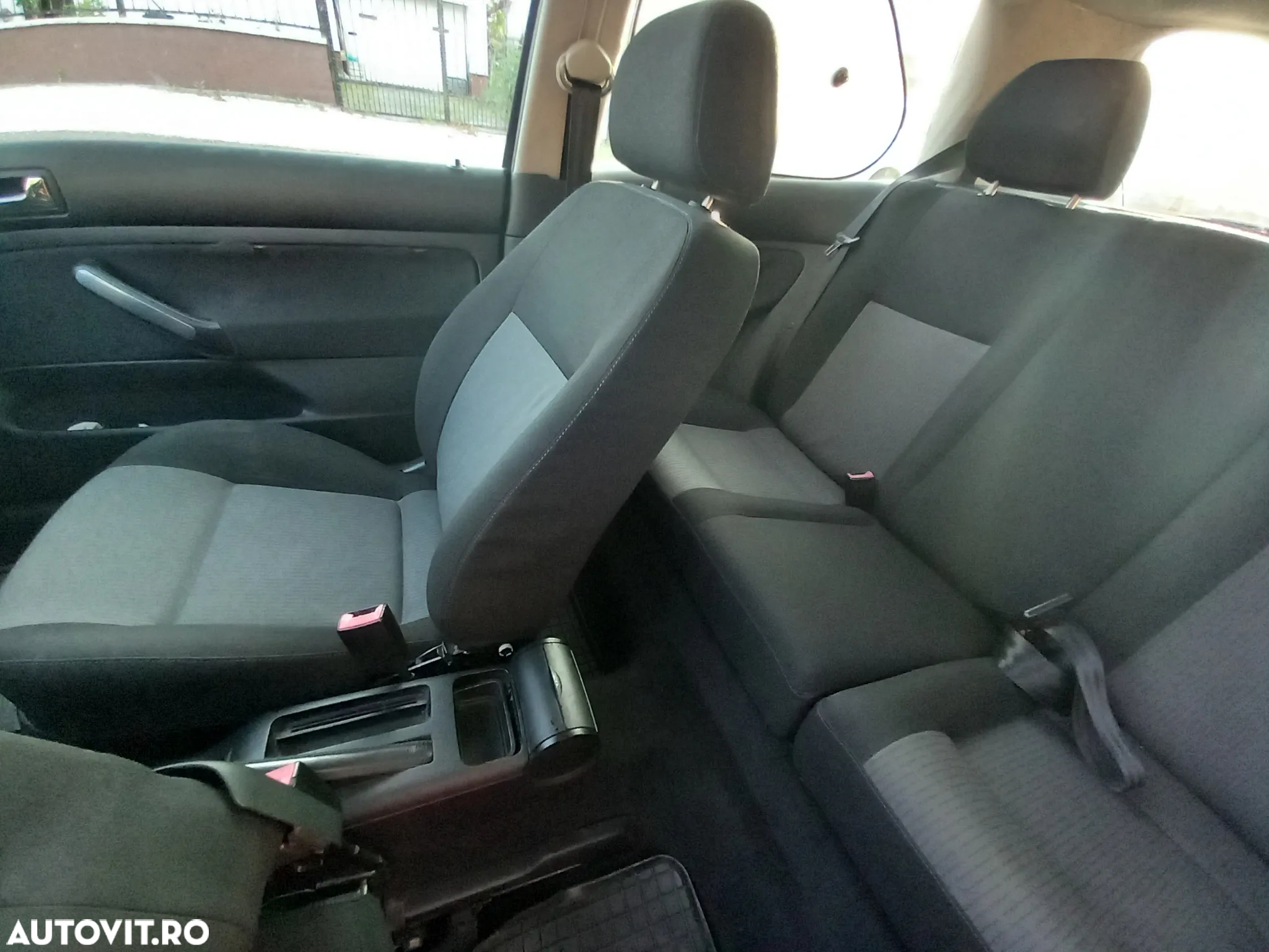 Volkswagen Golf 1.6 - 12