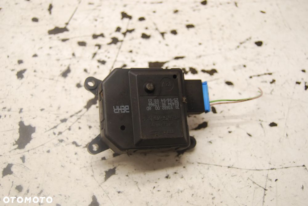 SILNICZEK NAGRZEWNICY 309368200AD VW POLO IV 9N SEAT SKODA AUDI - 1