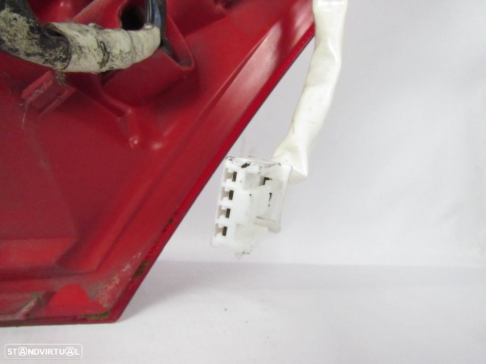 Farolim Esquerdo/Trás Seminovo/ Original TOYOTA AURIS (_E18_)/TOYOTA AURIS TOURI... - 4