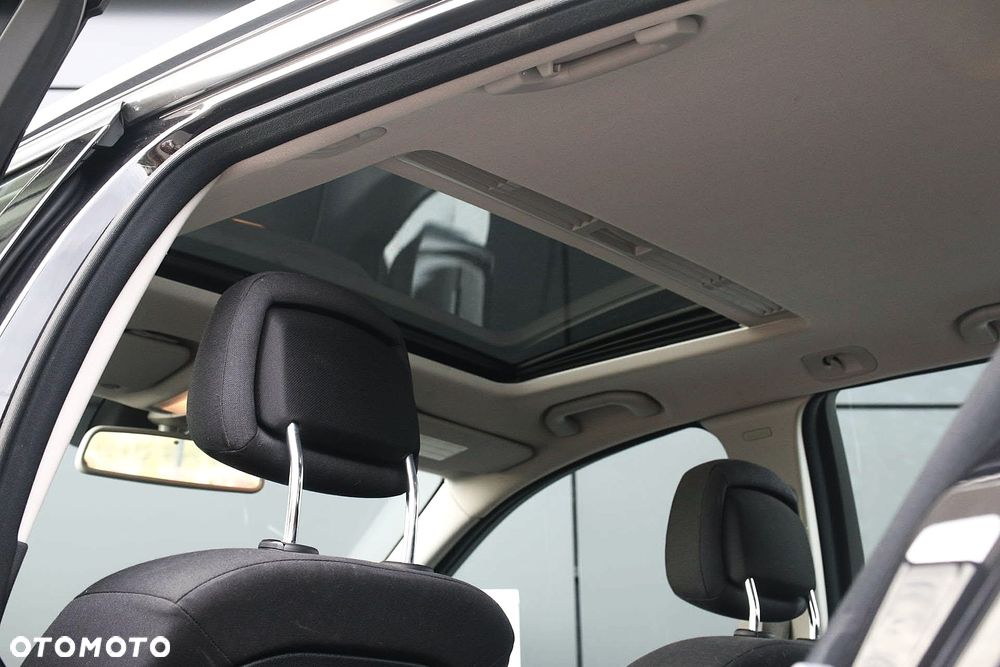 Mercedes-Benz Klasa C 180 Kompressor Automatik BlueEFFICIENCY Elegance - 18