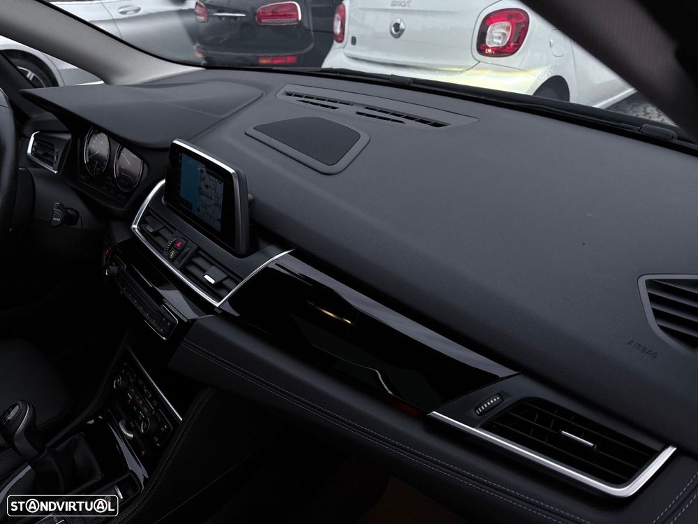 BMW 216 Active Tourer d Line Sport - 39