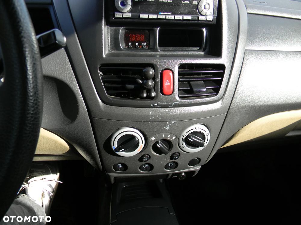 Suzuki Liana 1.6 - 20