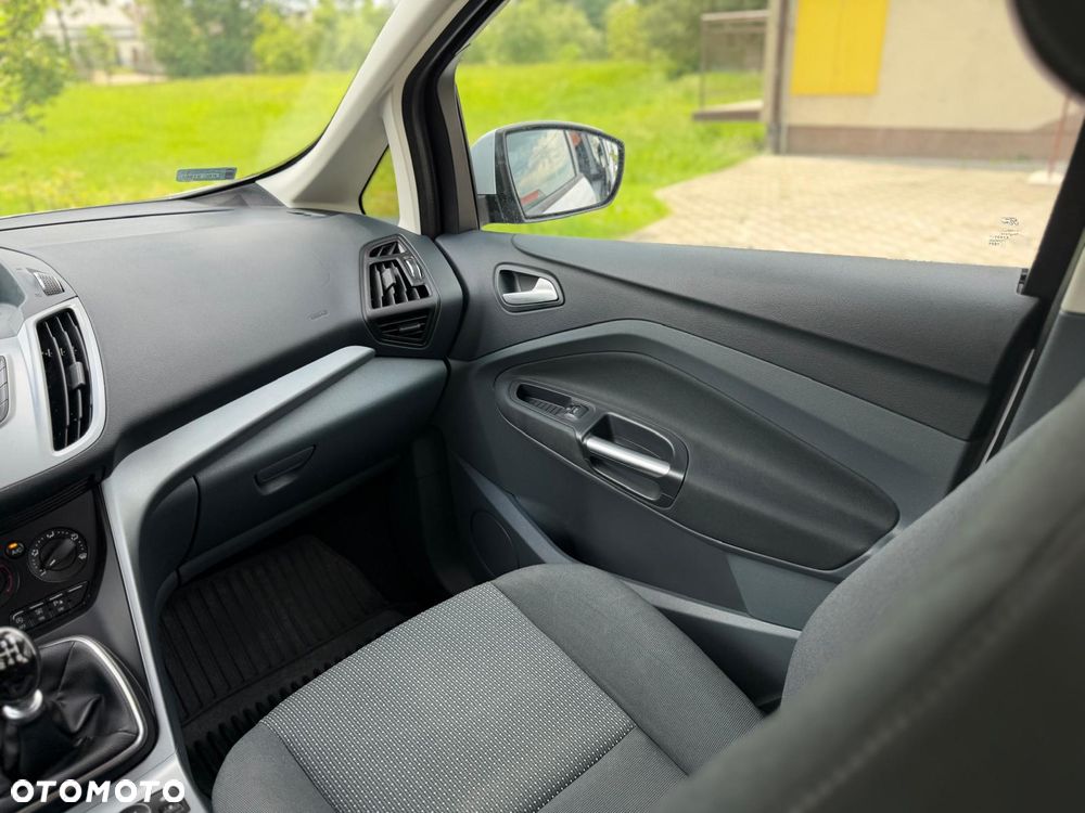 Ford C-MAX - 17