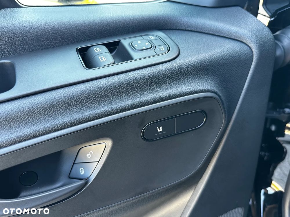 Mercedes-Benz Sprinter - 12