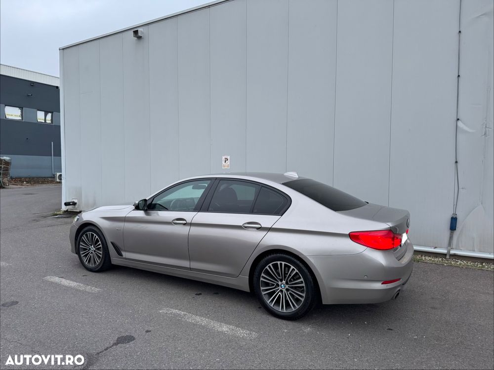 BMW Seria 5 530i Aut. Sport Line - 15