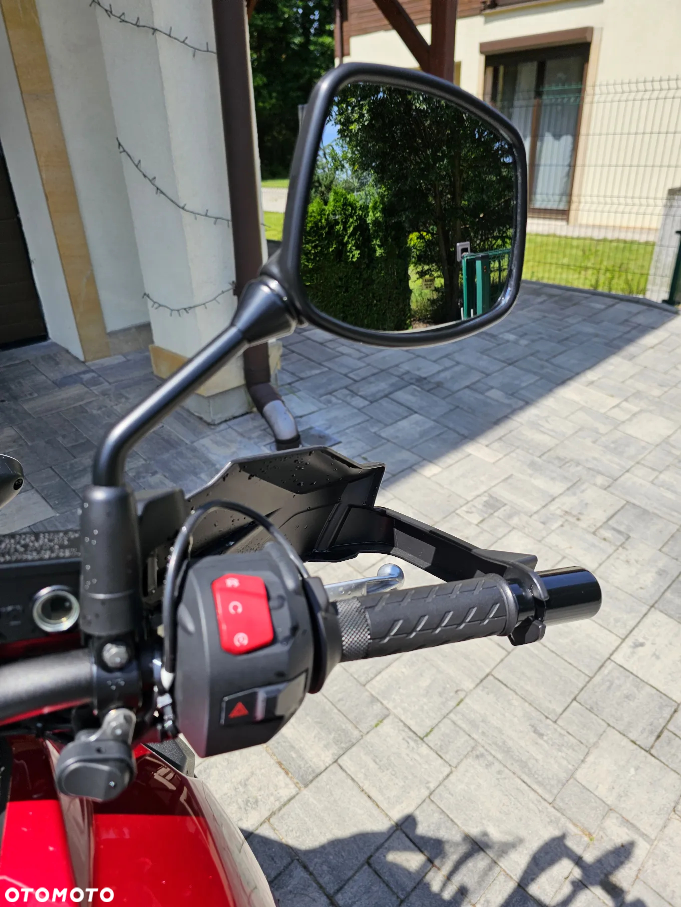 Suzuki V-STROM - 8
