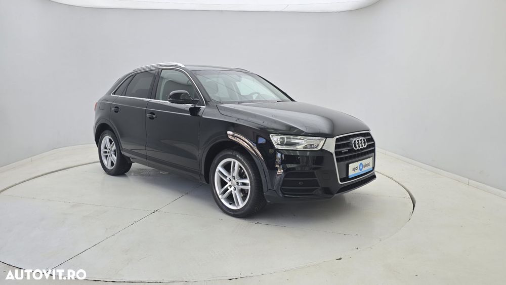 Audi Q3 2.0 TDI Quattro Stronic Design - 4