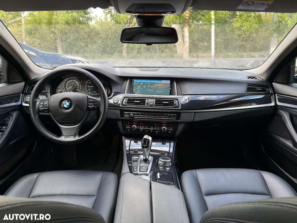 BMW Seria 5 525d xDrive Sport-Aut. Luxury Line - 7