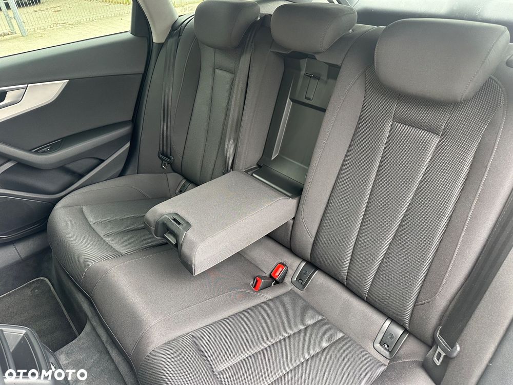 Audi A4 Avant - 28