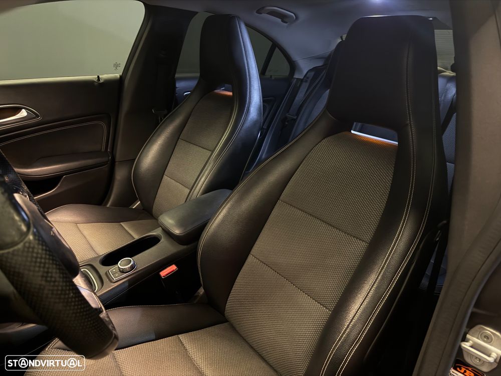 Mercedes-Benz CLA 180 d AMG Line - 12